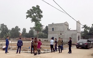 "Tiếp tay" cho đầu nậu phân lô bán nền