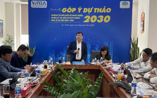 Lãnh đạo VNREA lắng nghe khó khăn, vướng mắc và đề xuất các giải pháp để đẩy nhanh đầu tư nhà ở xã hội