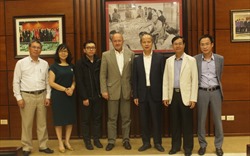 Chủ tịch VNREA Nguyễn Trần Nam tiếp đại diện Ngân hàng thế giới