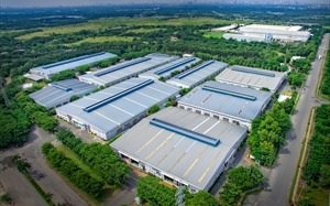 Identifying apt locations for industrial property